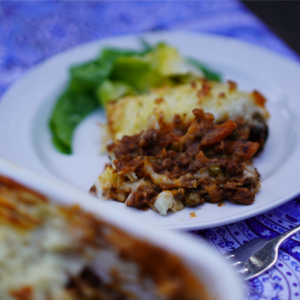 Shepherds pie of roast lamb w. Green salad (GF)